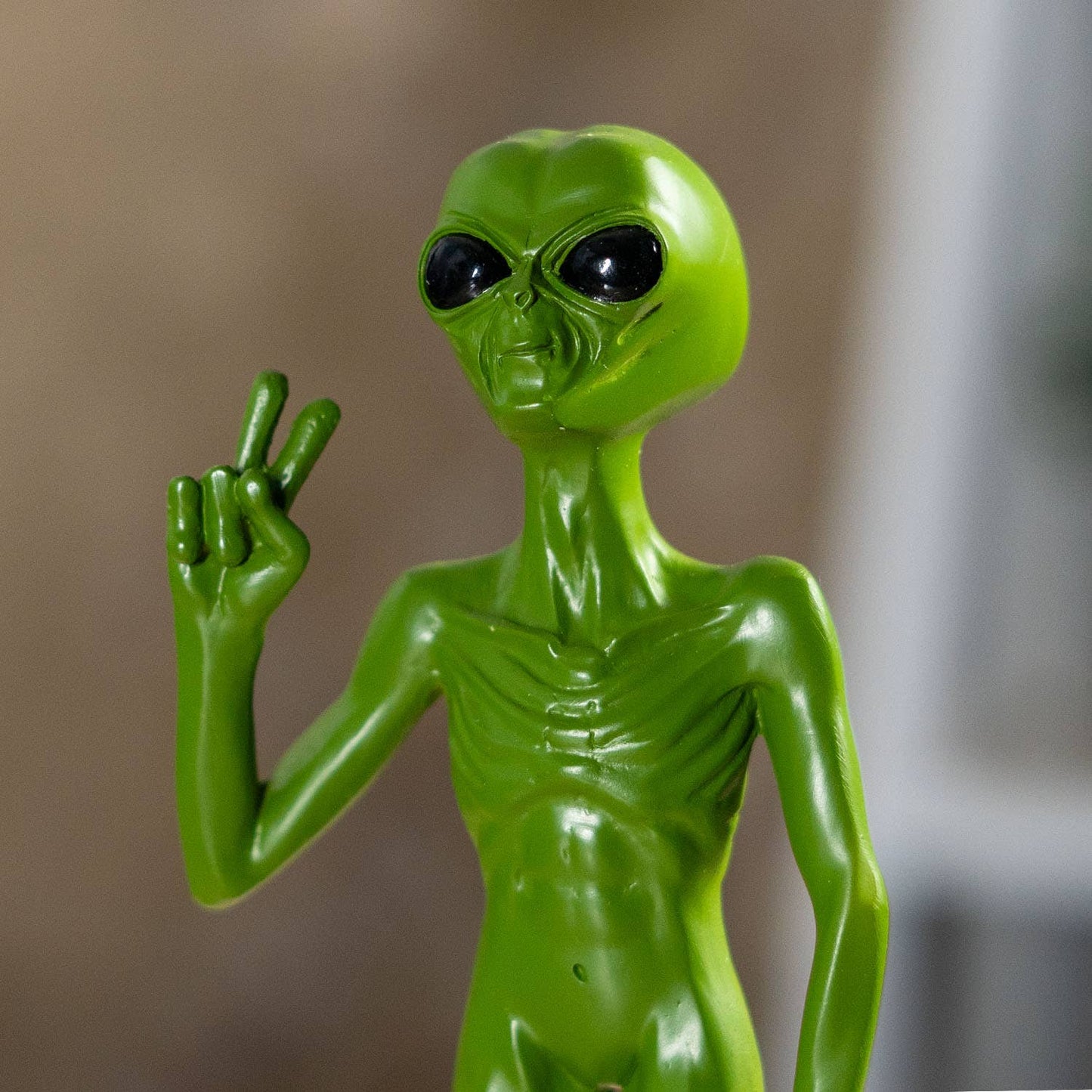 We Come in Peace Aliens