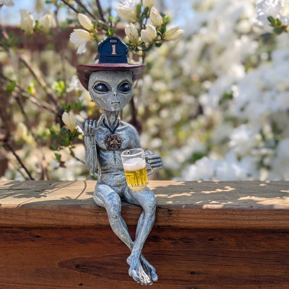 Alien Invasion Fireman Male Shelf Sitter Statue 10" Tall: Gray