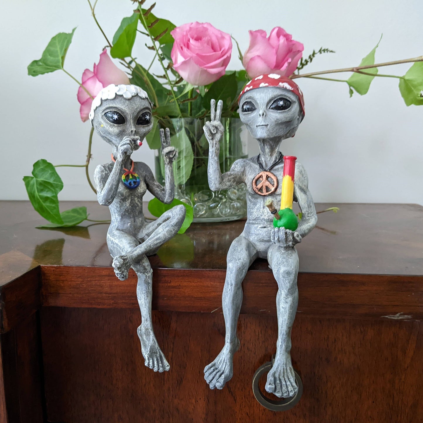 “Hippie and Stoner” 10 Inch H Alien Shelf Sitter Statues: Green