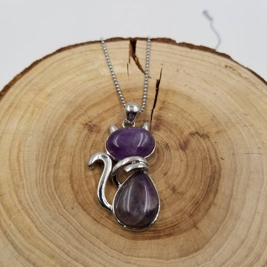 Natural Crystal Cat Pendant Necklace: Amethyst