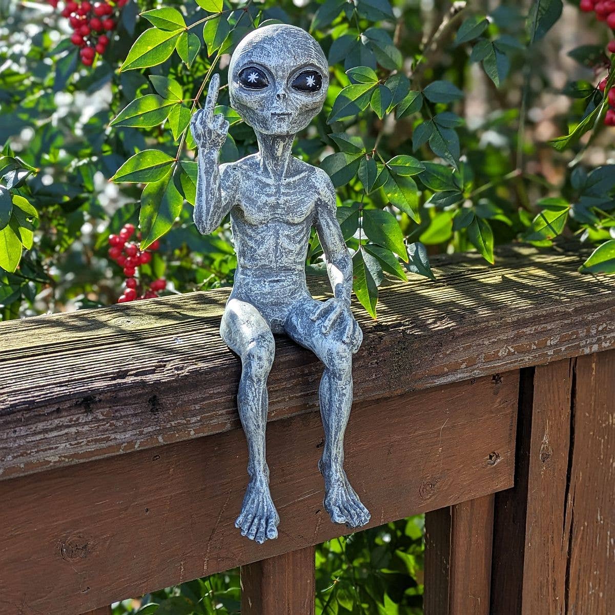 Rude Alien Statue “Flipping The Bird” 10″ H Shelf Sitter : Green