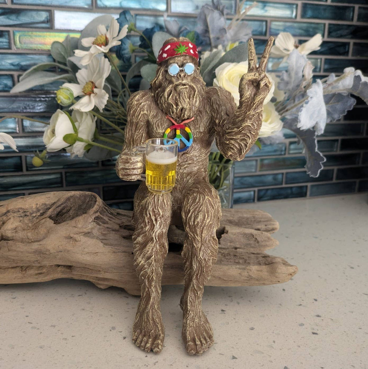 Party Hippie Bigfoot Sasquatch Beer Drinking Statue: Natural