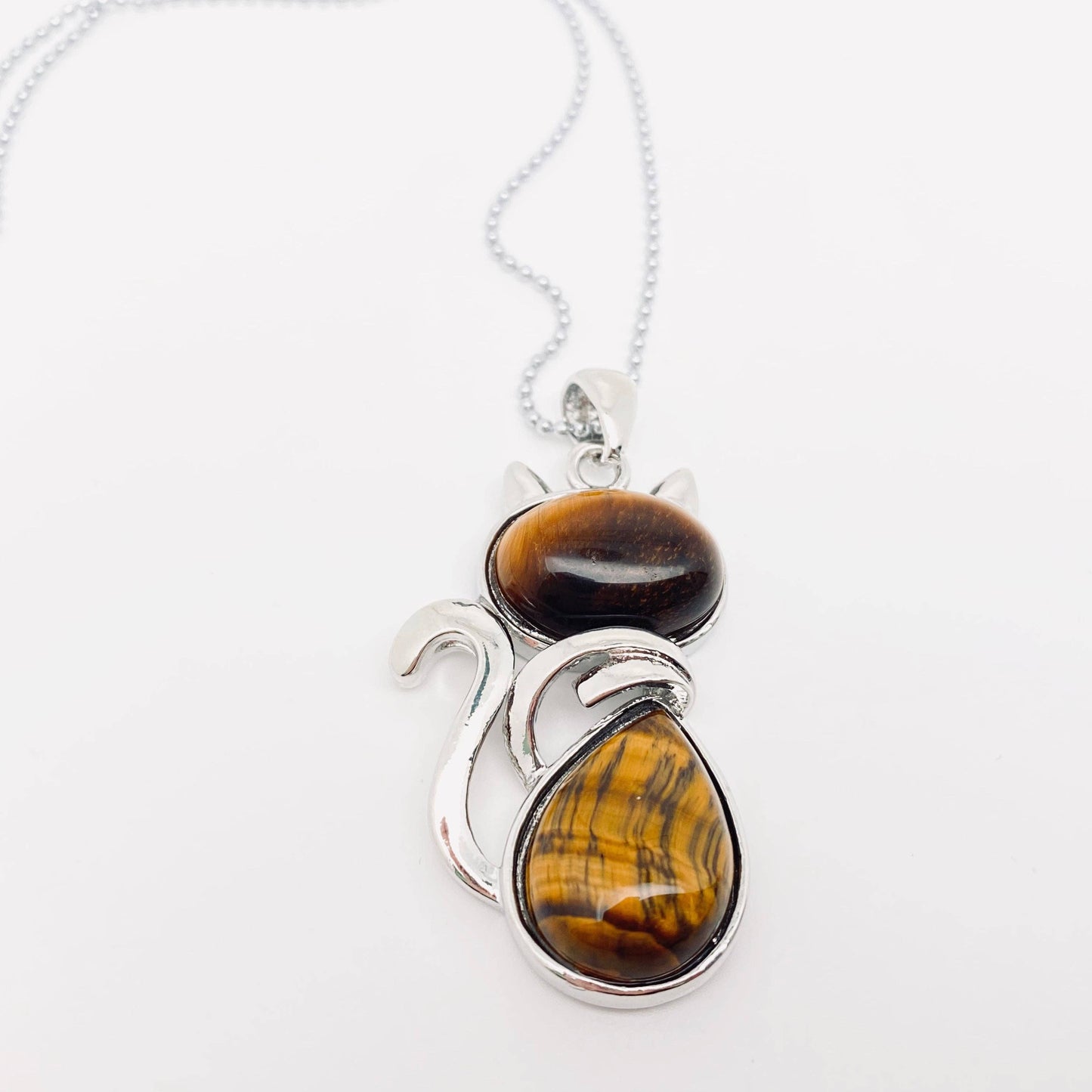 Natural Stone Cat-shaped Pendant Necklace: Tiger-Eye Chain