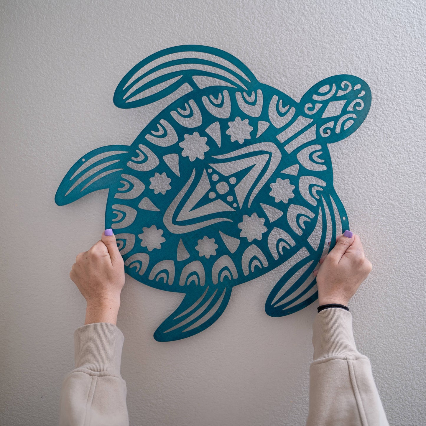 Sea Turtle Metal Wall Art | Indoor & Outdoor Home Décor: Teal / 24"