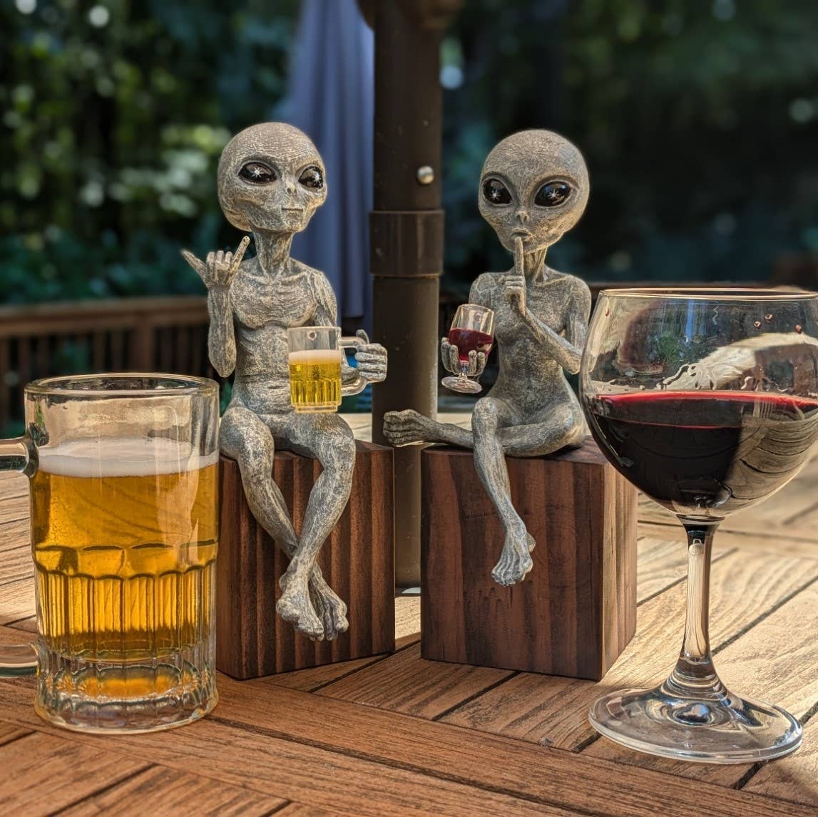 Party Alien Shelf Sitters 10" tall Figurine Set: Gray