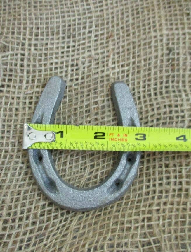 MEDIUM CAST IRON HORSESHOES 3 1/2" X 2 3/4"