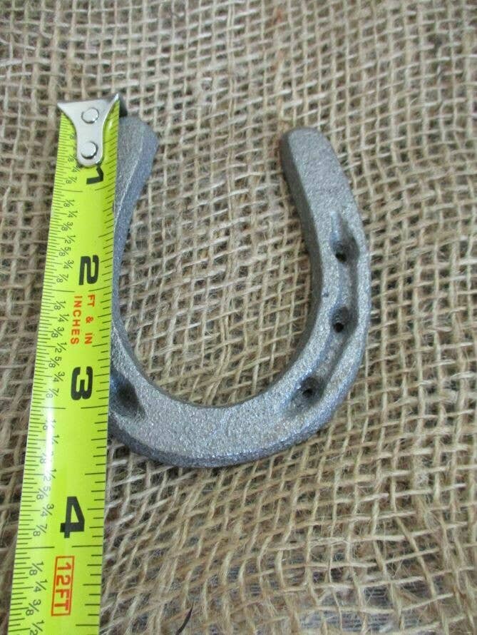 MEDIUM CAST IRON HORSESHOES 3 1/2" X 2 3/4"