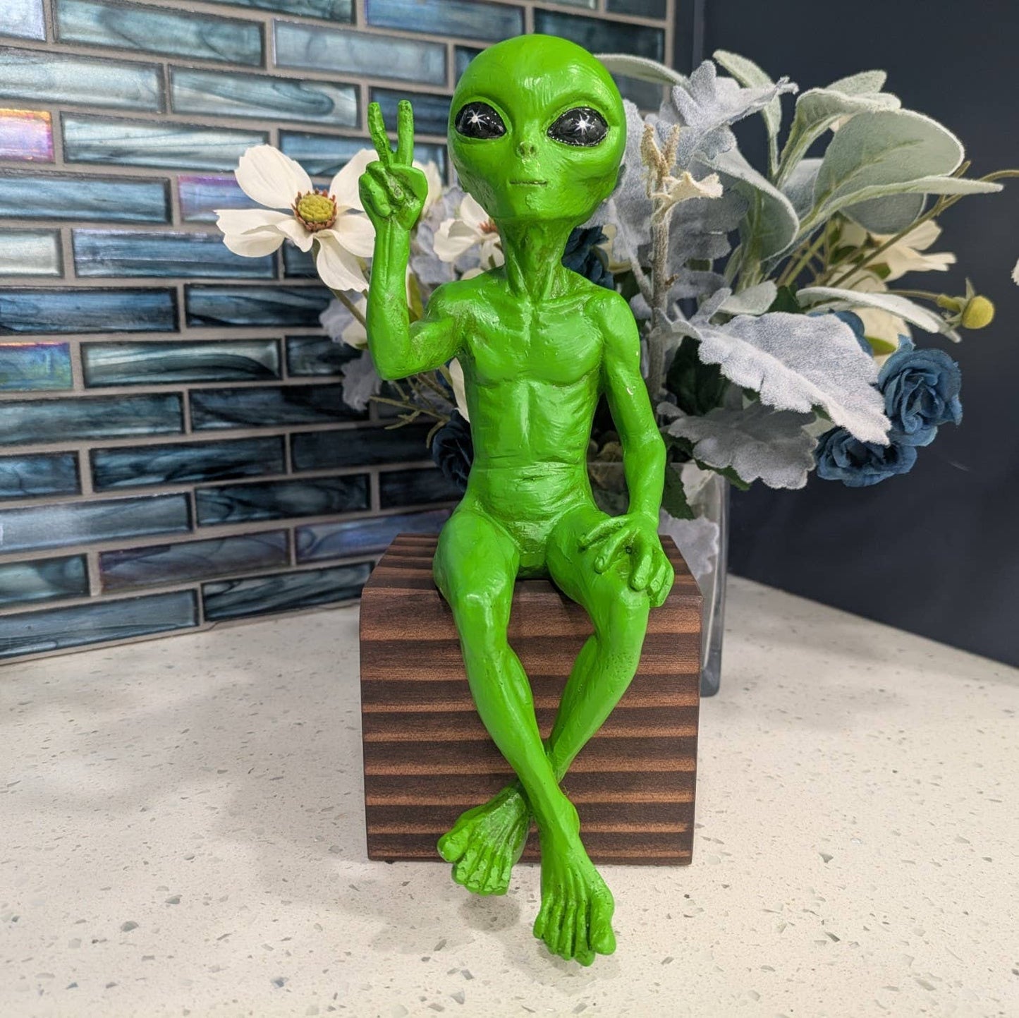 Alien Invasion Peace Dude Male Figurine 10" tall : Green