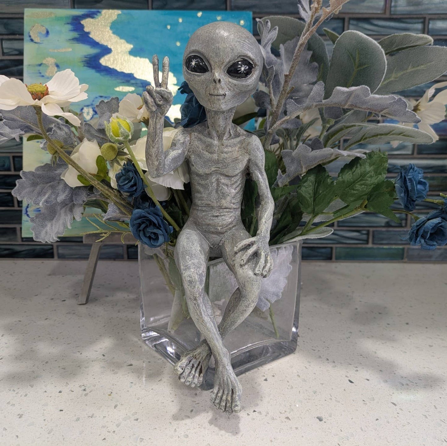 Alien Invasion Peace Dude Male Figurine 10" tall : Green