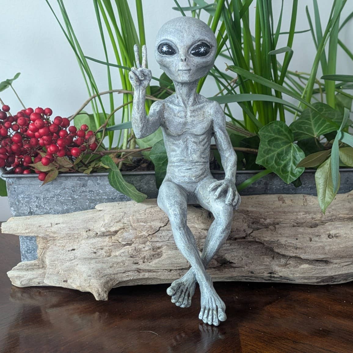 Alien Invasion Peace Dude Male Figurine 10" tall : Green